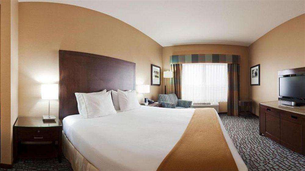 Express & By Ihg 3* Salinas