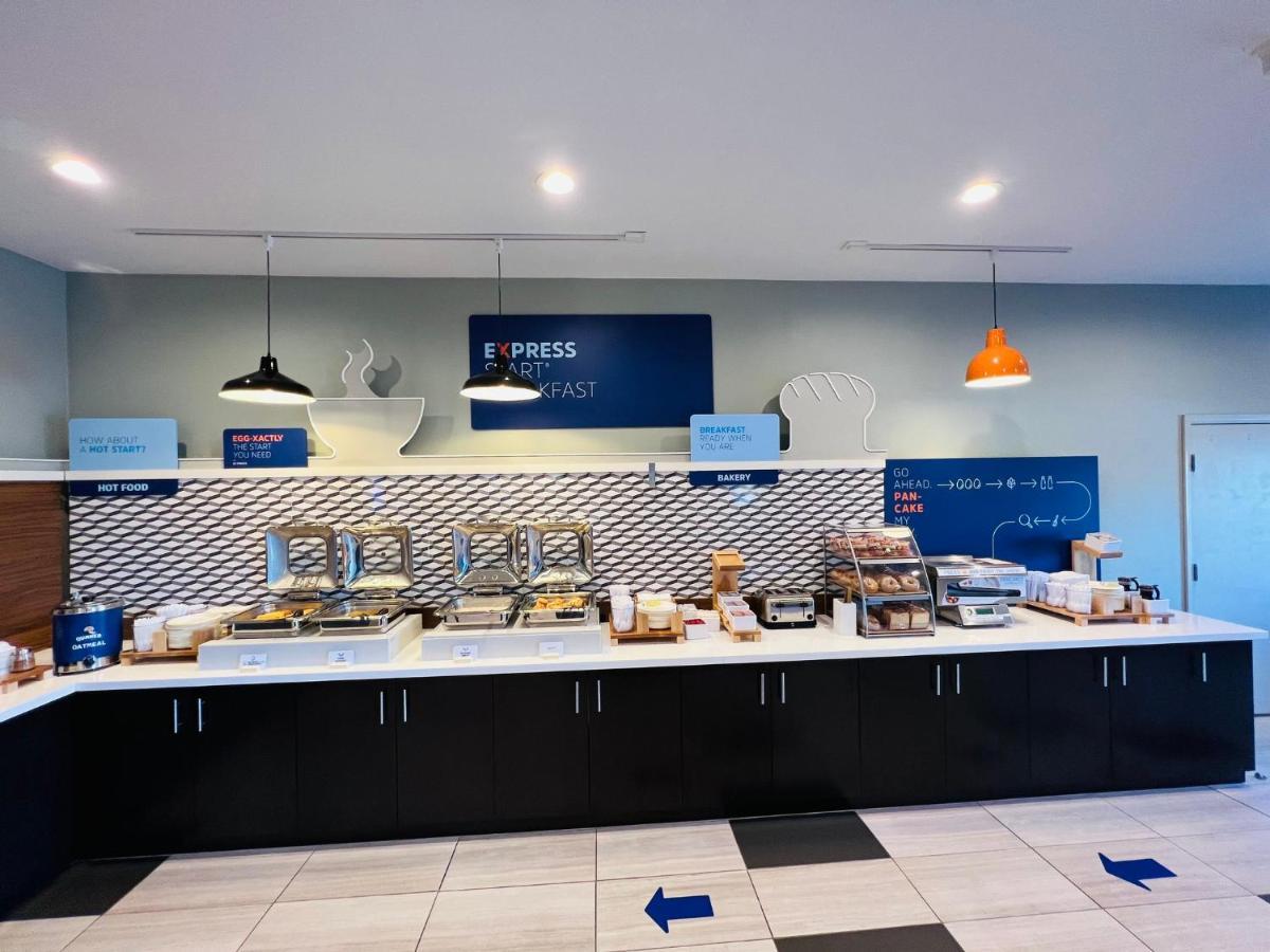Hotel Express & By Ihg