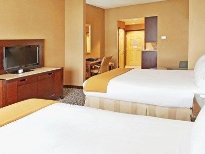 Express & By Ihg Hotel 3*